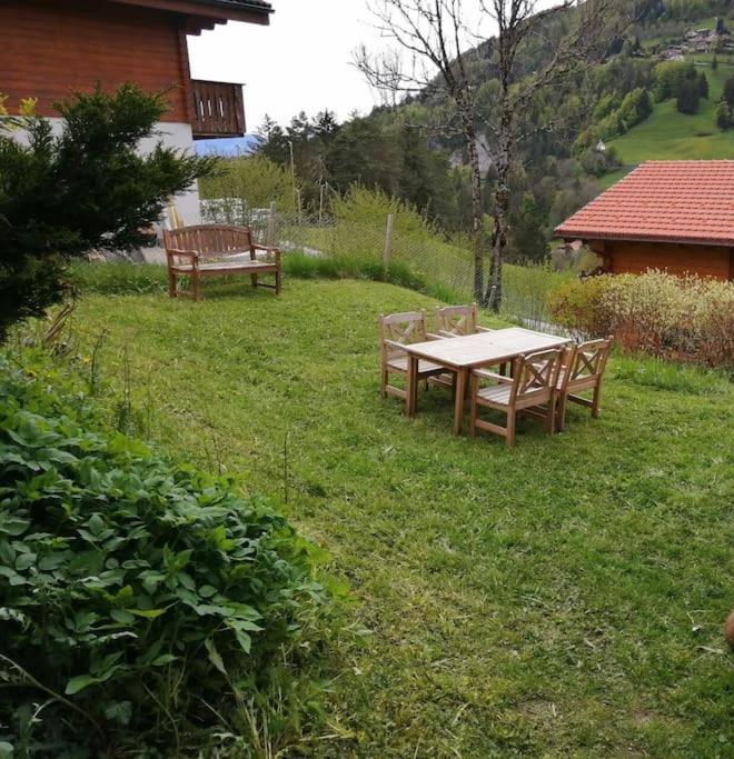 Confortable Chalet Avec Magnifique Vue En Gruyere. Шарме Экстерьер фото