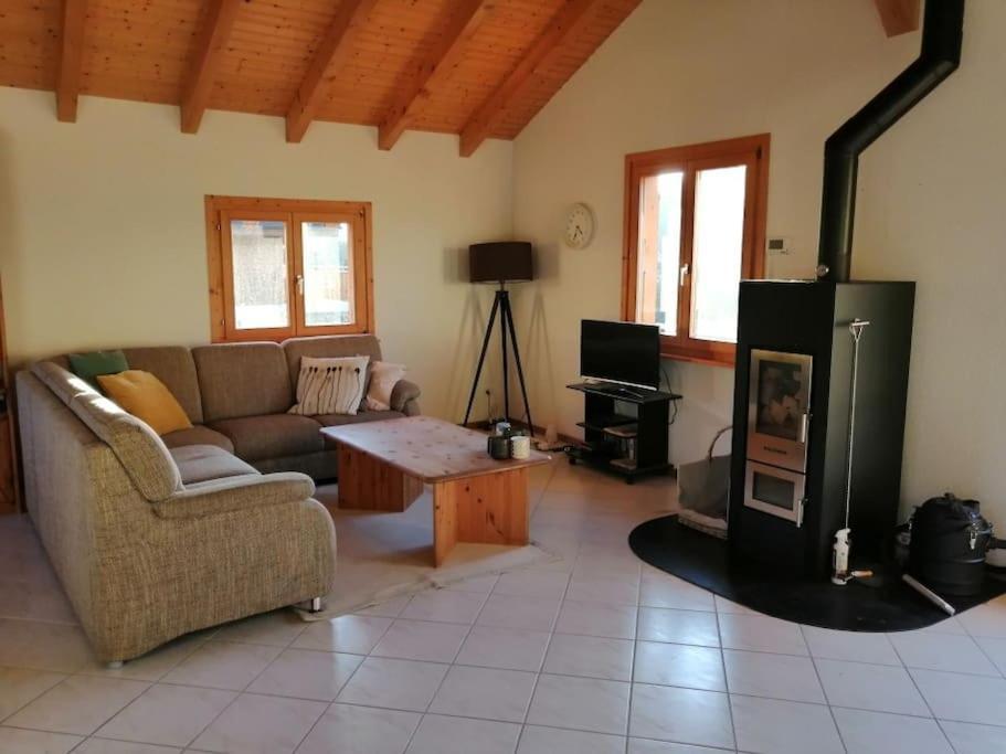 Confortable Chalet Avec Magnifique Vue En Gruyere. Шарме Экстерьер фото